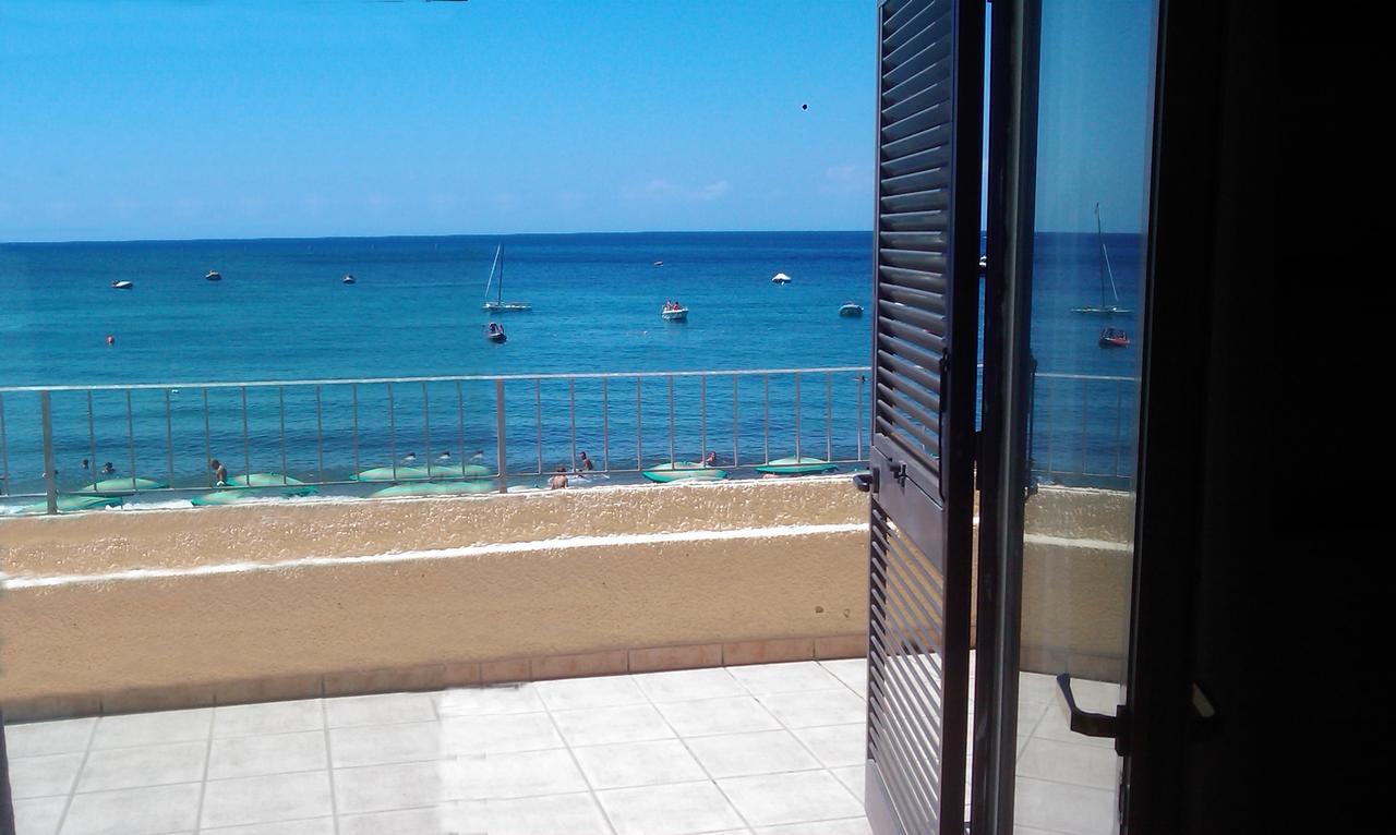 Aparthotel Albatros Capoliveri  Exterior foto
