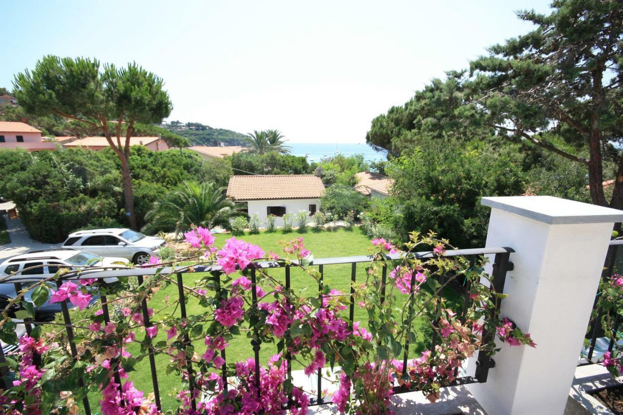 Aparthotel Albatros Capoliveri  Exterior foto